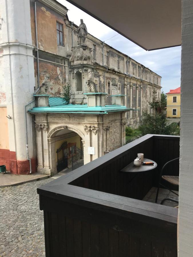 Apartament Бажане Місце Kamieniec Podolski Zewnętrze zdjęcie