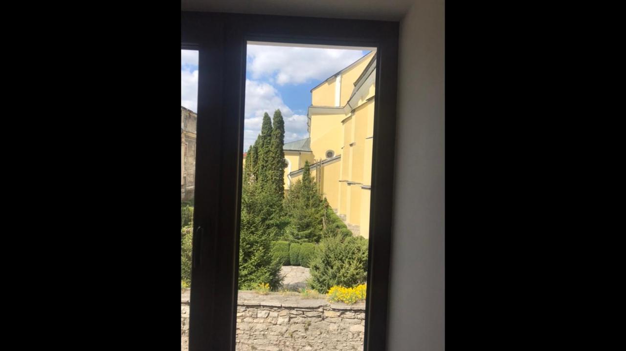 Apartament Бажане Місце Kamieniec Podolski Zewnętrze zdjęcie